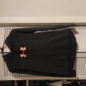Under armor sweater size Large
